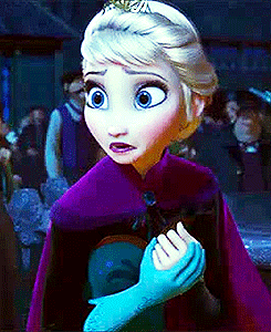 queenofthesouthernisles:findsomethingtofightfor-deactiv:Monster!Look at how her bare hand quivers in