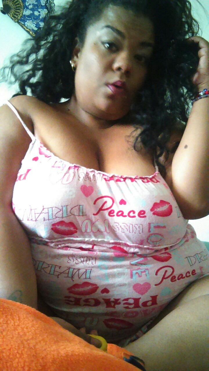 ohsoyumie:  Trying to feel pretty 