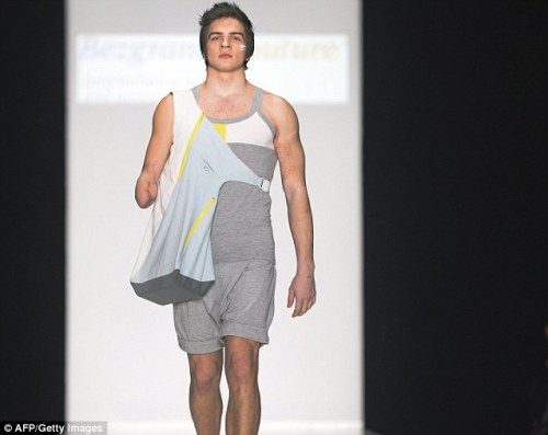 trebled-negrita-princess:myvoicemyright:Breaking down barriers: Russian designers present catwalk co