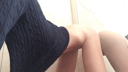 i-hate-the-beach:  nips 😳