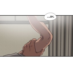 ki-flor:  Apparently that’s how sangwoo wakes people up also BABE ARE YOU FUCKING WITH ME FINVDSGJ