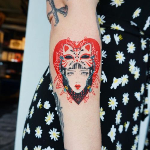 SUZANI heart;mask;outline;red;woman