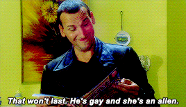 jennalouisecolemans:FANGIRL CHALLENGE[4/?] male characters » NINTH DOCTOR“You were fantastic. Absolu