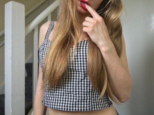 missloftus:  Morning shots 💋