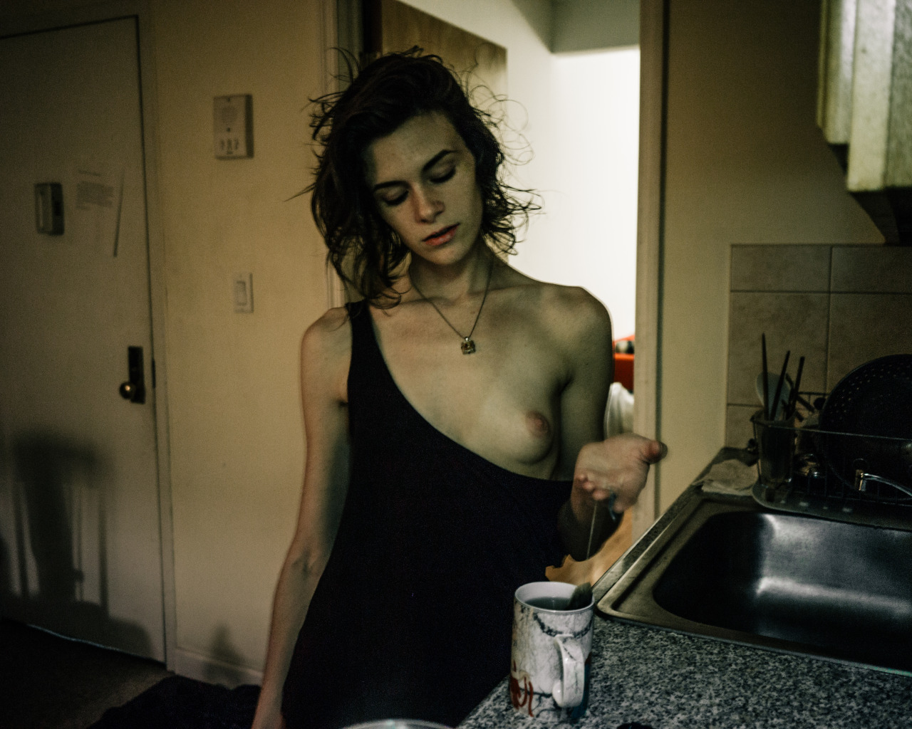tmpls:  outlierimagery:  tmpls  Steeping my tea, by outlier imagery 