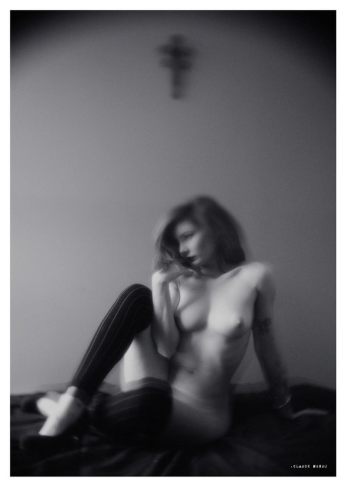 clarckmonro: #french model #Leya #photographers on tumblr #alternative #nude  #art #sexy #clarck monro #retro #Black & white #girl #boudoir  #photography #nudeart #nudemodel #nude models #girls #naked #babes #sexymodel          