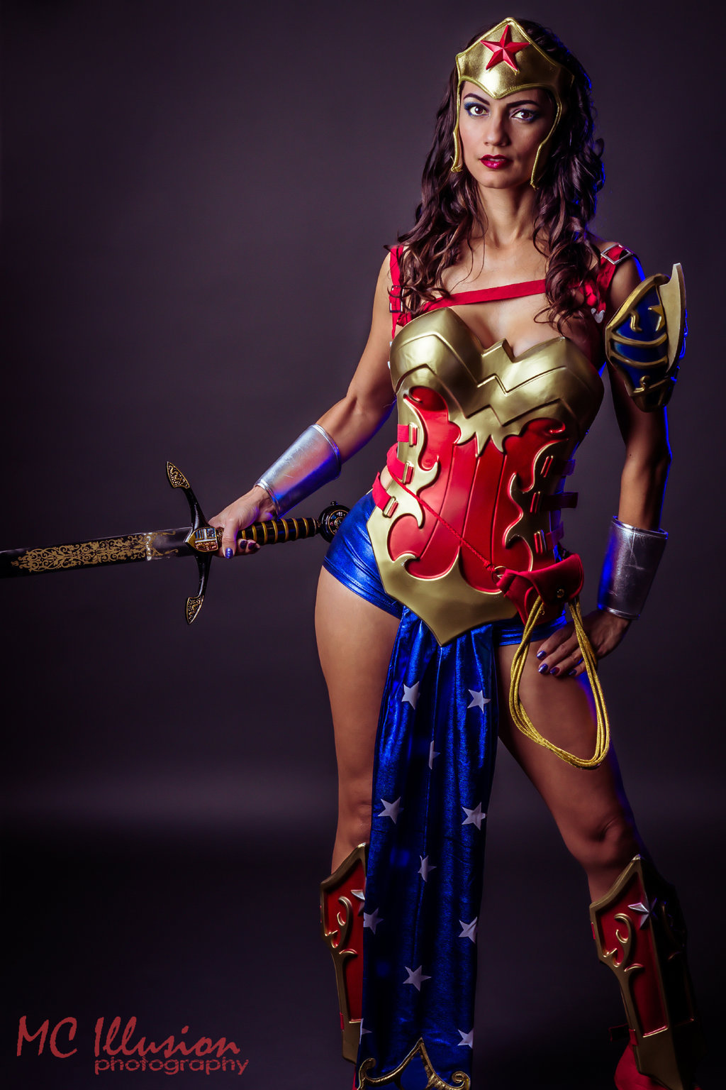 comicbookcosplay:  Wonder Woman by mcolon93 Ame-Comi version of Wonder Woman Cosplayer: