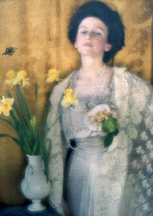 Autochrome portrait of a young woman thought to be Charlotte Spaulding, taken around 1908 by Edward 