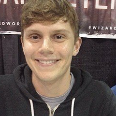 petericonsz:  Evan peters icons