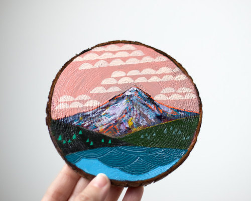 sosuperawesome:Now get 20% off original mini paintings on cedar in Cathy McMurray’s Etsy shop using 