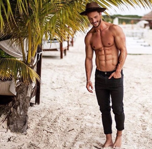 miguelangelopes:  DANIEL FOX