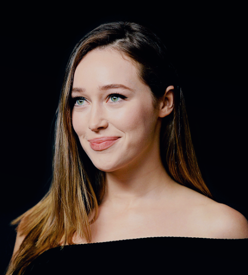 celebritiesandmovies: Alycia Debnam-Carey - ‘Fear The Walking Dead’ Paleyfest