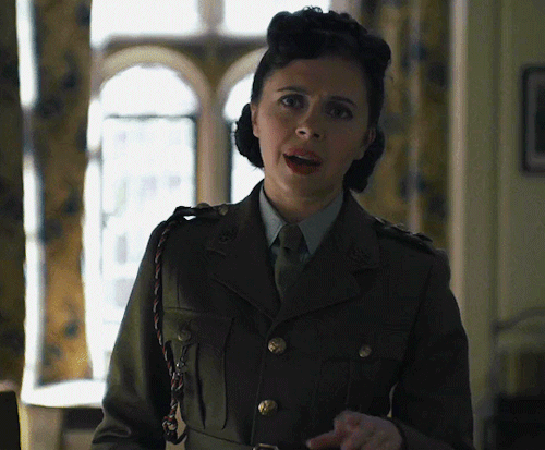 Bel Powley As Sandra Westgate