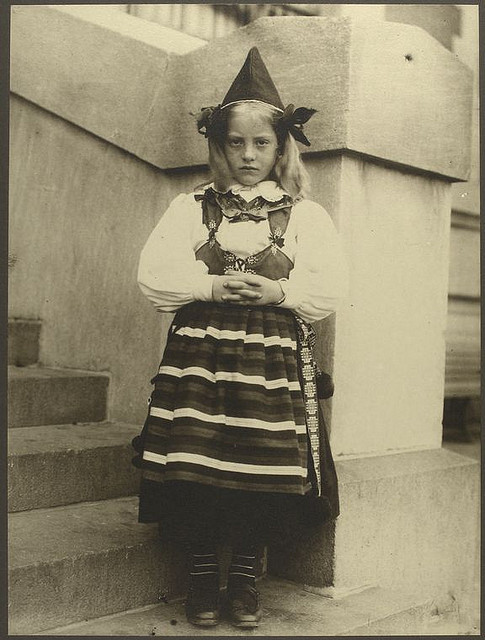 Greek immigrants at ellis island