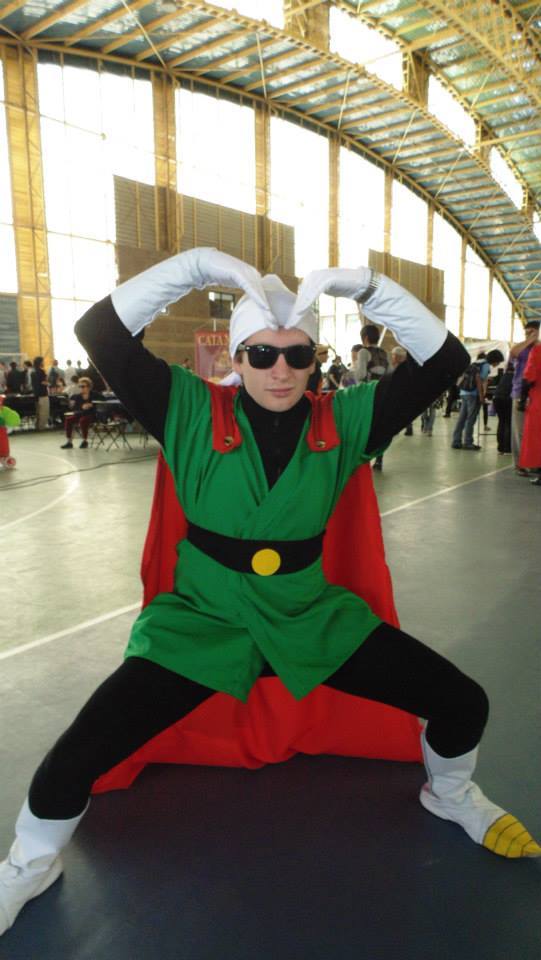 matt812:  Gran Saiyaman Cosplay por http://matt812.tumblr.com/9-10 de Noviembre