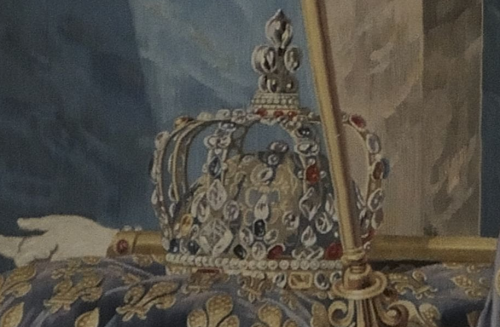 tiny-librarian:Louis XV’s crown compared to how it appears in paintings. It is one of only 6 r