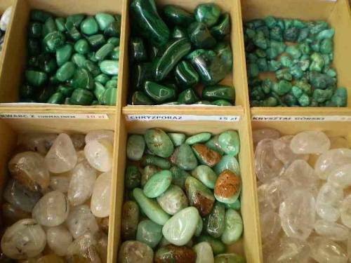 Polished minerals and stones sold as merchandise during LLA = Lwóweckie Lato Agatowe (= Lwowek’s Aga