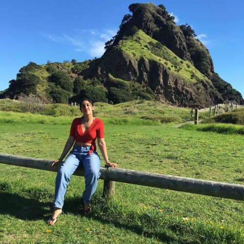 alunaes: About to climb up this huge fucking rock (at Lion Rock, Piha)