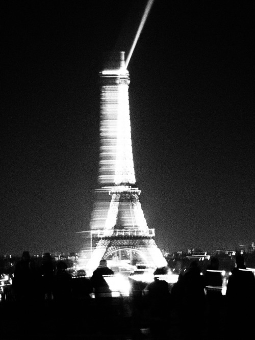 foxmouth:  a picture i took in paris 
