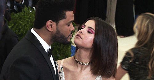 shutthefuckupthot:lovestory:Selena Gomez & Abel Tesfaye attending the 2017 Met Gala in New York,