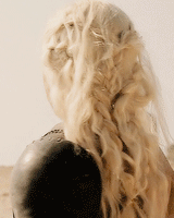 rubyredwisp:Daenerys Fan Challenge: [Day 6] → Favorite Hairstyle + Costume∟ Dany is a hoarder of cos