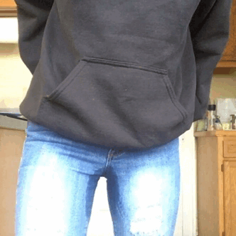 charlee-omo:  had an accident in these skin tight jeans yesterday! full video here!pw: