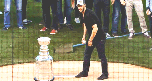 darthtulip: 6/16/15: Jonathan Toews throws the ceremonial first pitch at Wrigley Field