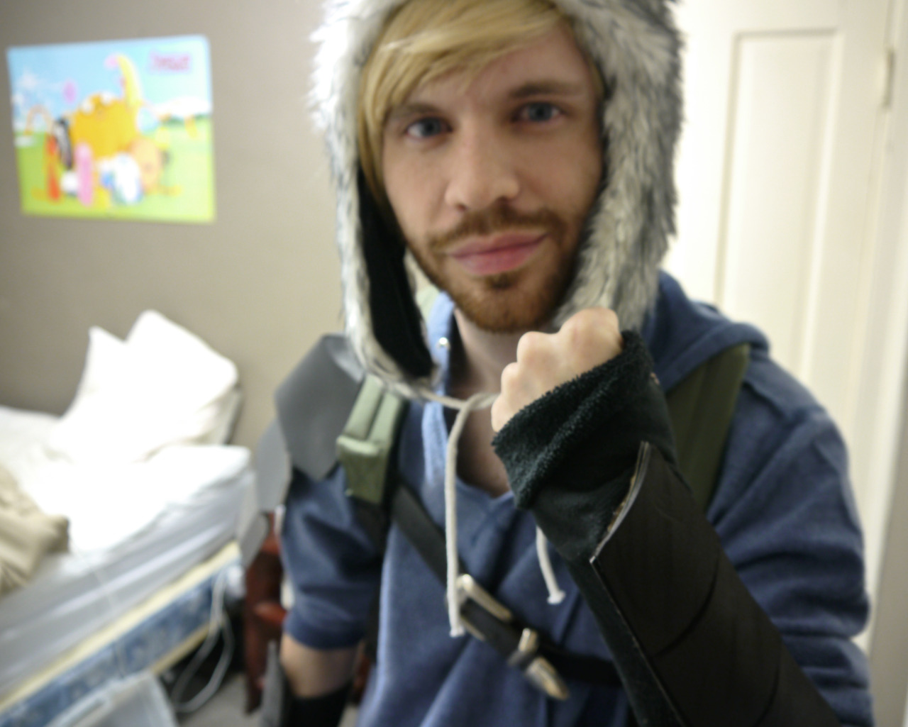 daftbit:  fullbearded-alchemist:  I made a few armor pieces to potentially wear with