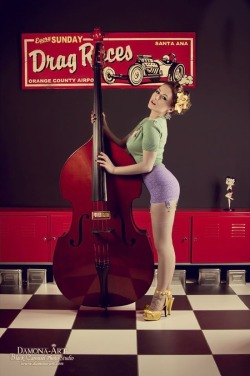 alternative-pinup:  Alternative Pinup girlPinup