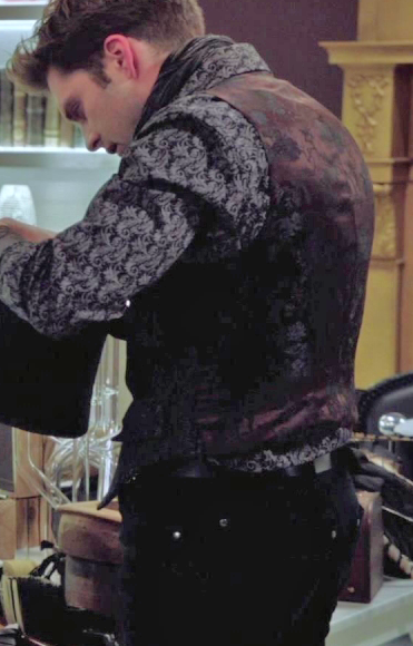 moondaiz:  Once Upon a Time  »→ Jefferson’s outfits appreciation  