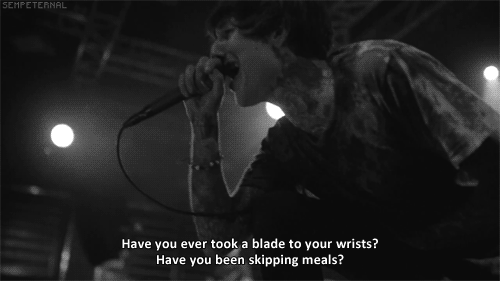 escaping-fr0m-mem0ries:  ✝♡✝ 