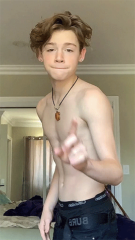 pedomom gif  boys 29"pollyfan nackt miguel 12" Payton Moormeier on TikTok – @brysmaleidols on Tumblr