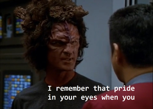 captain-jimmeh: damn ok chakotay u freaky 