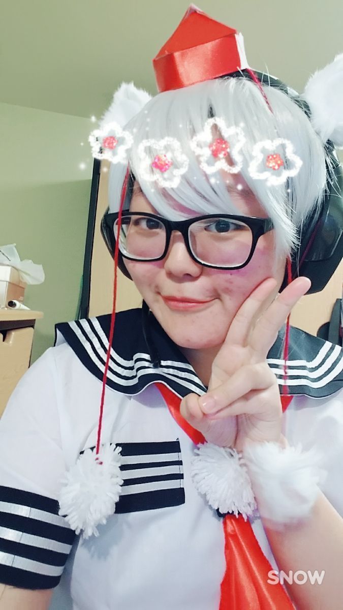 wolf-girls-going-awoo:  wolf-girls-going-awoo: My friend and streamer did a school