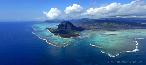 ribandrhein: Le Morne, Mauritius  Le Morne Cultural Landscape is an exceptional testimony to maroona