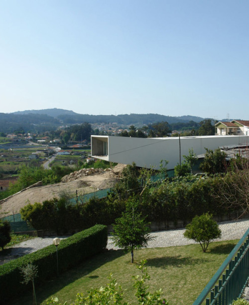 Penafiel House / Claudio Vilarinho Portugal