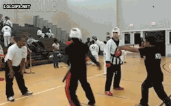 ace-mma:  verycoolpics:  Ouch …round house kick to the head   Whispers quietly…*that’s not a roundhouse that’s a spinning hook kick you swine*  Damn, he got knocked the F*CK OUT