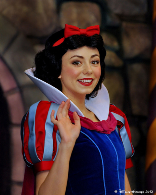 happinessinthedarkest-times:Princess Snow White-PFF_0596 by Disney-Grandpa on Flickr.