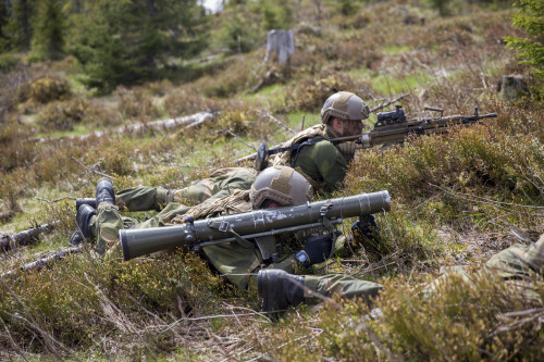 militaryarmament:  Recruits with The Norwegian Army’s Manoeuvre School’s Mechanized Company Group (KESK) during a live fire exercise at Rena Military Base. June 4, 2015.