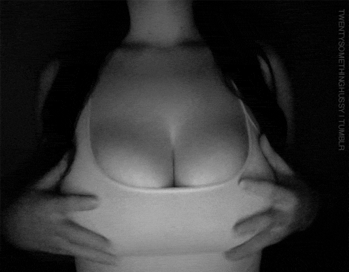 wholovesbigboobs:  Big Boobs And Hot Girls If You’d Rather Get Laid Click Here