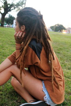 skate-and-dreads:  Dreads no We Heart It. http://weheartit.com/entry/82445194   Soooo in love with the dreads.