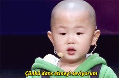 uzaktangelenses:  illucuyuz:  Çinde yetenek yarışmasına katılan 3 yaşındaki