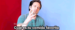 murallamuerta:  La pizza es amor, es vida. 