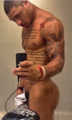 crushville: I knew he was a freak!!!!!