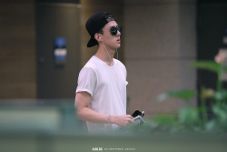 dailyexo:  Sehun - 140816 Incheon Airport, departing for Nanjing Credit: Aiolos. (인천공항 출국)