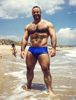 proudbulge:  Daddy Daddy Daddy!  Handsome,