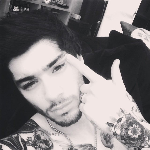 harrystylesdaily:  niazkilam: Blah 