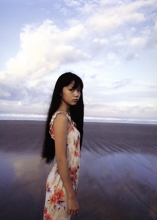 likebookends-blog:  Aoi Miyazaki by Kishin Shinoyama 