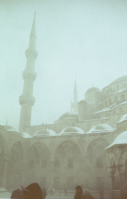 hellanne:  Blue Mosque, Istanbul by Nadeem Karim 