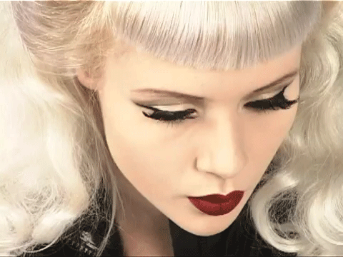 kamamore:  Miss Mosh 